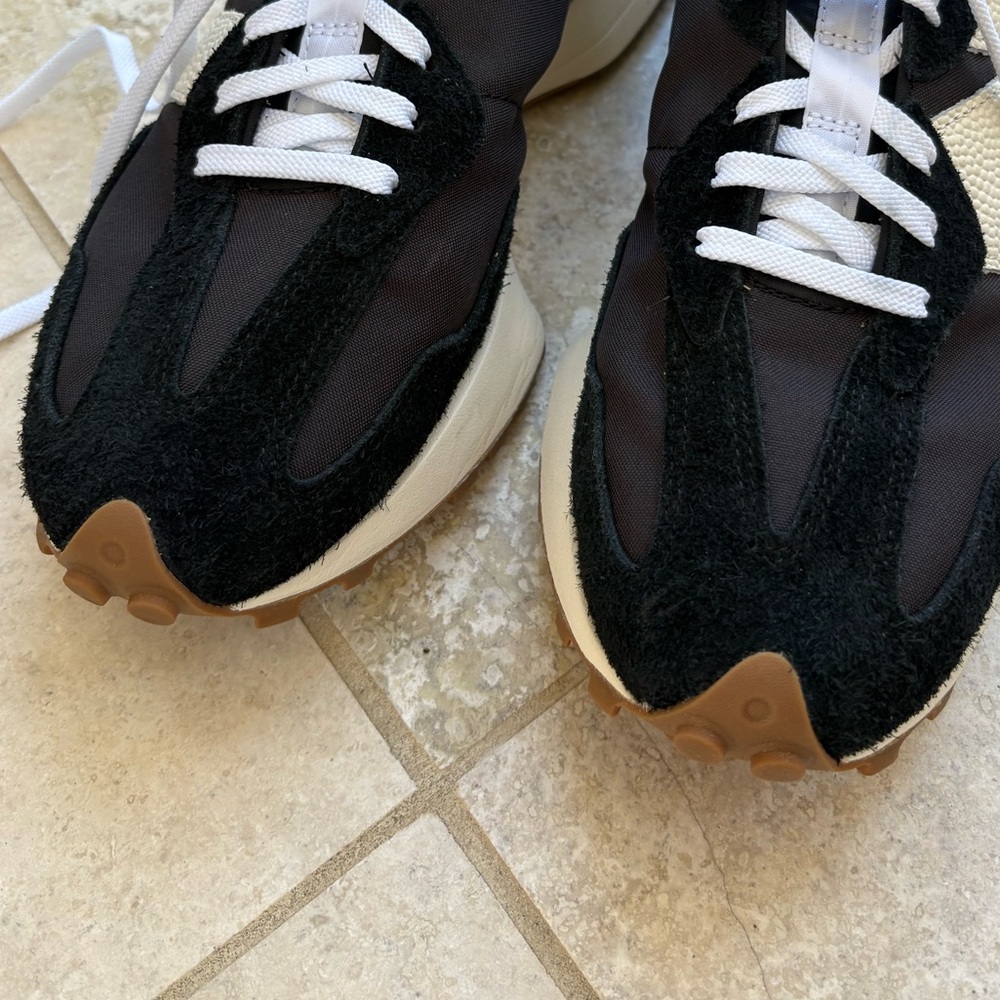 Women’s New Balance 327 - Black / Cream / Mineral Red - Picture 10 of 10
